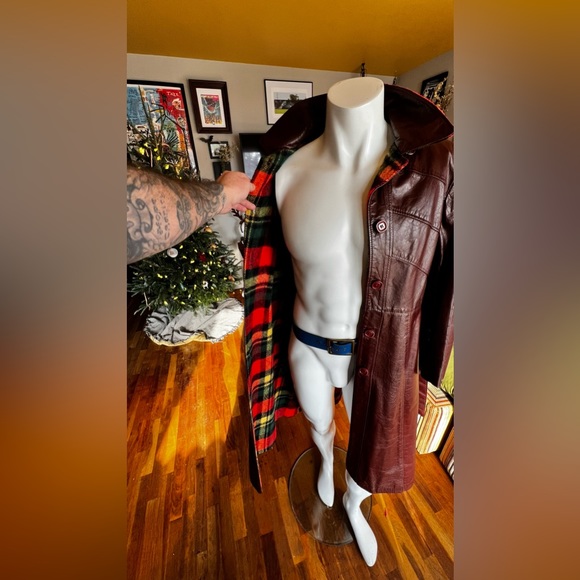 Vintage 70s leather Trench coat with Flannel Liner - Picture 7 of 16